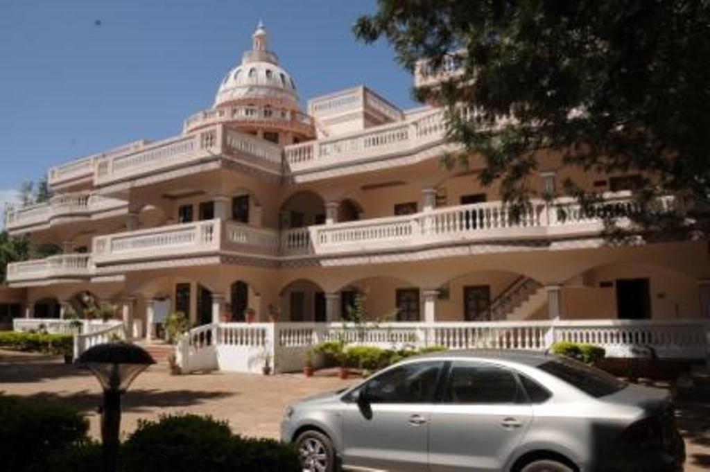 Sterling Yelagiri Hotel Exterior photo